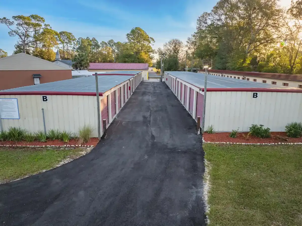 Drive up self storage KO Storage of Starke, FL